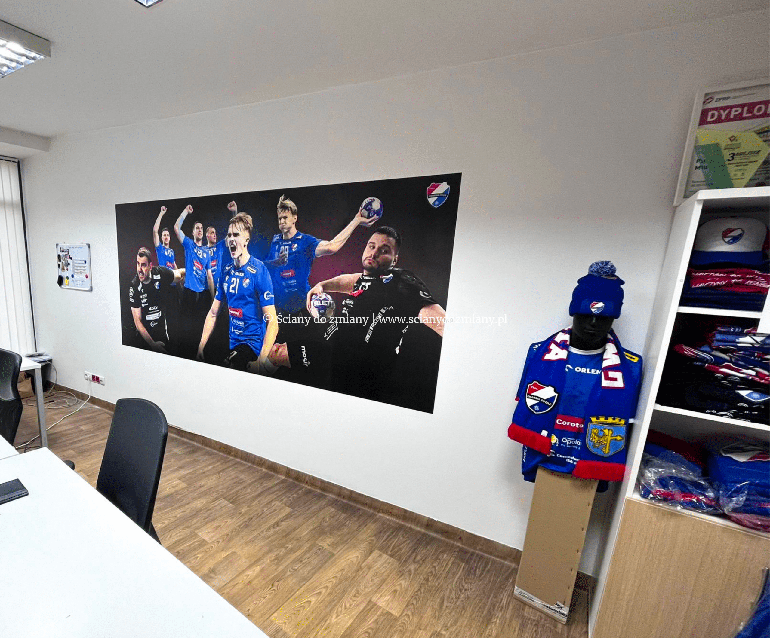 Siedziba Gwardii Opole po wykonaniu sportowego druku ściennego UV