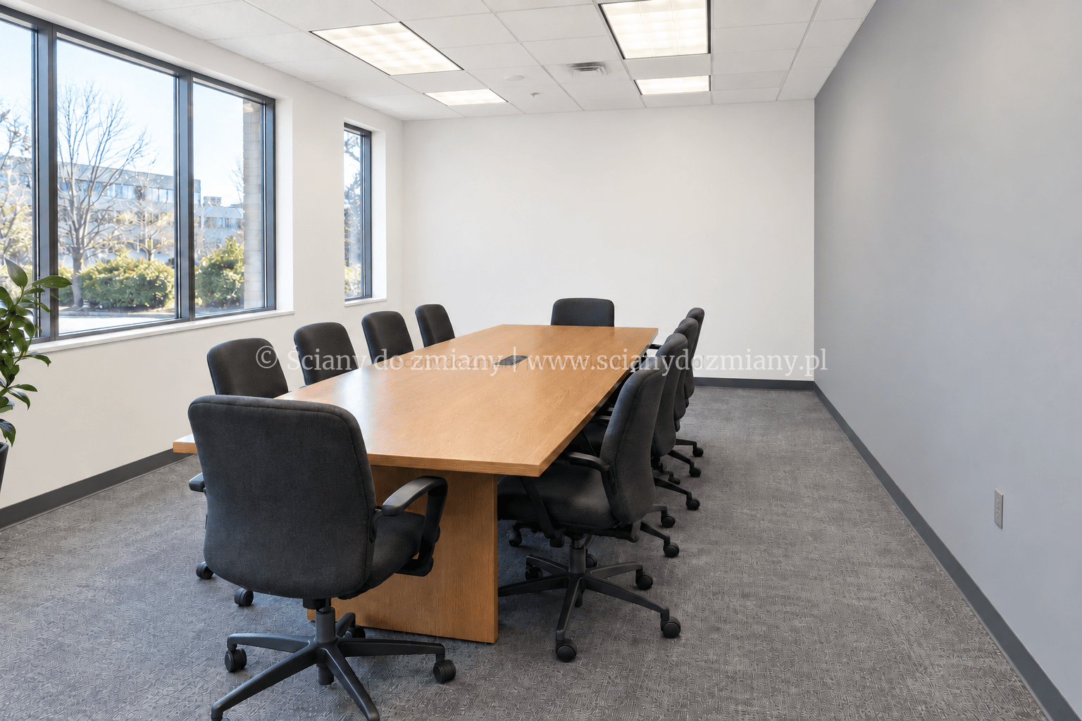 Sala konferencyjna po profesjonalnym malowaniu ścian
